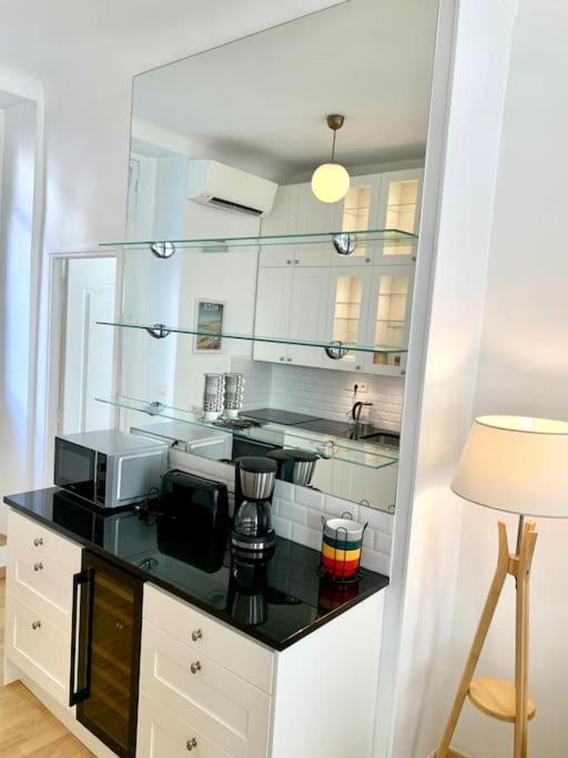 Appartement Saint Philippe - T3 Terrasse Pres De La